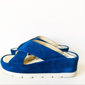 Fly London “Begs” Blue Suede Platform Slides Sz 37